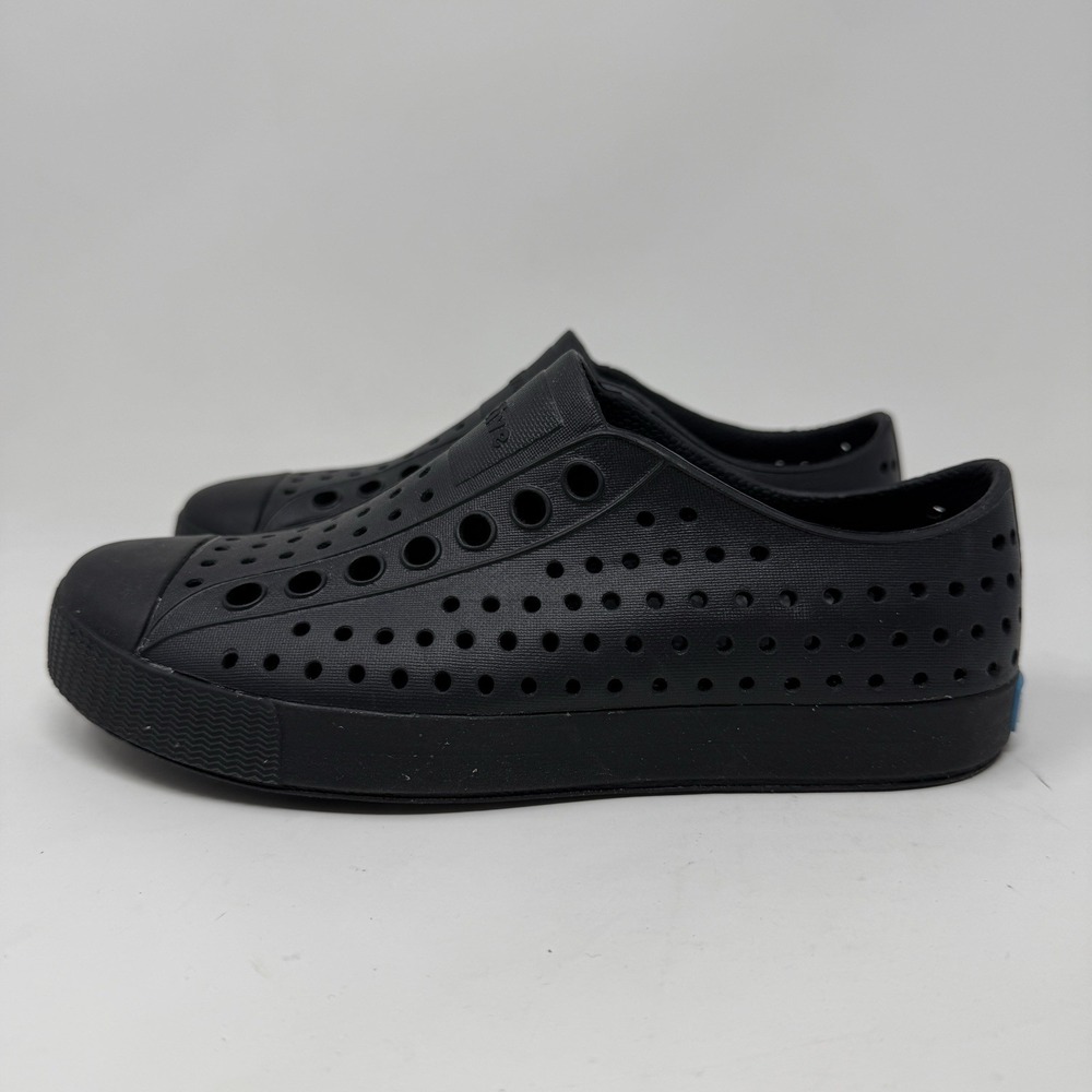NATIVE Jefferson CASUAL SLIP ON SHOE BLACK SIZE M3/W5 Water Beach Hike